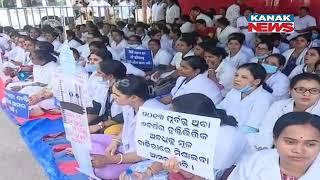 Odisha Nursing Officers Stage Protest In Berhempur, Over 10-Phase Demand