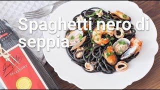 Spaghetti nero di seppia al frutti di mare