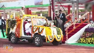 Gujarat Governor Acharya Devvrat unfurls national flag in Junagadh on 75th Republic Day | News9