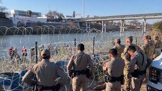 Texas, federal government clash over border security