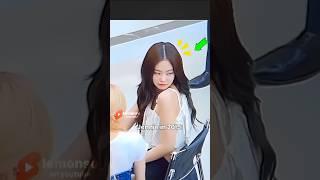 Jennie's cute gesture#jennie #blackpink #shorts