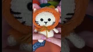 Котятки в шляпке львенка Еще больше моих работ VK:lurmur #вязание #handmad #toys #амигуруми