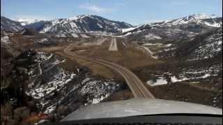 Approach and Landing at Aspen KASE in a Cirrus SR22