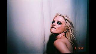 Sky Ferreira - Voices Carry (Alternative Version)