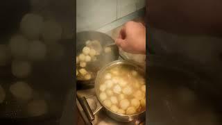 пЕлЕмЕни будешь, буду  #готовимдома #пельмени #вкусно #кухня #shorts