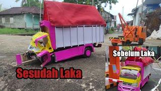 KECELAKAAN Tunggal Truk Canter Mbois Kabinnya Hancur || Versi Truk Kardus