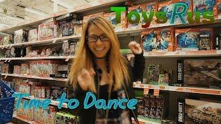 FUN TIMES AT TOYRUS!! | Jalila O.