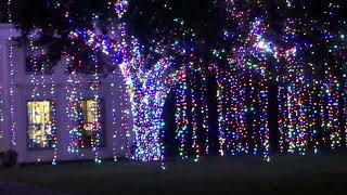 River Oaks ￼￼Christmas Lights - 2021