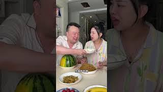 The stupid husband thought he was eating meat, but it turned out to be just watermelon rind