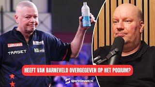 'Het doet pijn in je ogen om naar Raymond van Barneveld te kijken' | Darts Draait Door S2 #8