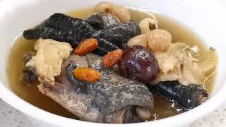 红枣当归乌鸡汤, 调经补血，延缓衰老，提高免疫力。Red dates and Angelica black chicken soup.