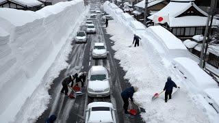 Now Japan is in total chaos! 4 meters of snow buried houses and cars in Niigata