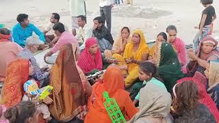 Siddh baba kalas ka jal visarjan karane Haridwar aaye hue