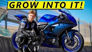 So You Want a Yamaha R7... (Best Beginner Sport Bike)