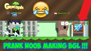 PRANK NOOB MAKING BLUE GEM LOCK !!! Growtopia Prank