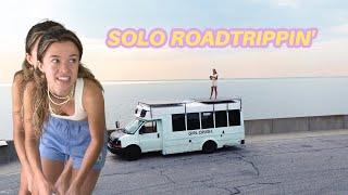 JE PARS EN SOLO ROADTRIP ft. Barb The Bus