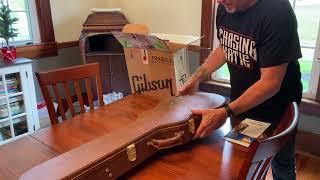 Unboxing: 2022 Gibson Les Paul 60’s Unburst