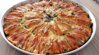 PEYNİRLİ ISPANAKLI KIRMA BÖREĞİ. PASTRY WITH CHEESE AND SPINACH #pilelibörek#muhacirböreği