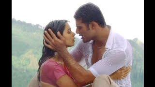 Mallika Sherawat and Himanshu Malik  Scene - Khwahish - Rain Scene