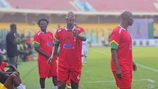 Sulley Muntari,John Paintsil,John Mensah and other Ex Black Stars  LEGENDS on the Pitch side  -