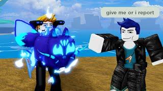 he tried scamming my kitsune lol (Blox Fruits)