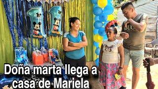 No creeras Quien esta de Manteles largo/Mariela No quería salir a recibir el Grupo por Doña Marta?