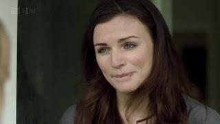 Aisling Bea lesbian kiss