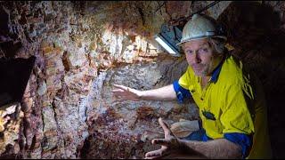 One Of The Rarest Finds In Opal Mining History ‘The Nest’ A Plate Of Three Opal Pineapples!