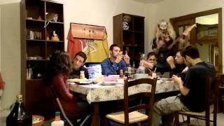 Harlem shake - Free hugs Edition