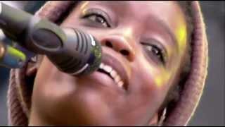 Irma - I Want You Back (Reprise) LIVE aux Vieilles Charrues 2012