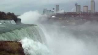 On the edge of death - Niagara Falls