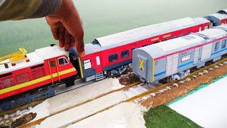 REMOTE CONTROL WAG12 LOCO | RUNNING WITH RC | HO SCALE MODEL | INDIAN RAILWAY || TRAIN SIMULATOR