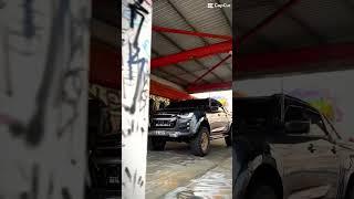 Mall crawler Dmax in abandoned property #automobile #dmax #isuzu #isuzudmax #lift #modified