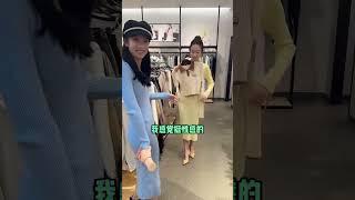 用假手整蛊一下逛街总要拉手的双胞胎妹妹！用假手整蛊一下总要拉手的双胞胎妹妹。