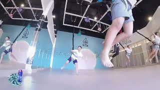 三歲人間-Bungee Fitness-心悅瑜珈室內蹦極-《室內飛行蹦極》