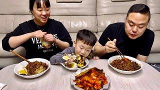 집밥먹방) 일요일에도 엄마가 요리사~! 짜장라면과 직접담근 대파김치 | Home meal (Jajang Ramyeon, Green Onion Kimchi) Mukbang