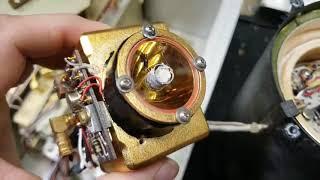 How an Atomic clock works