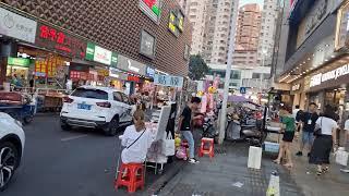 東莞常平商業街，炎熱的夏天，晚上美女都出洞了