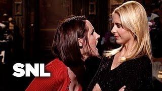 Sarah Michelle Gellar Monologue: Hit on the Host - Saturday Night Live