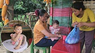 Single mother received a meaningful gift from a kind woman.