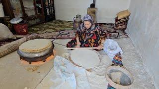 Cooking local bread by Nasreen and Akram: Klot