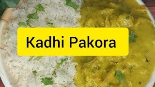 Kadhi Pakora Recipe by Cooking with Arshia|| Curry Pakora Banany ka Tariqa||