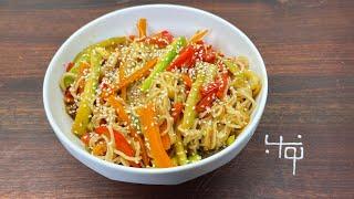 نودل با سس سبزیجات به همراه نواب - noodle with vegetable’s sauce by navab