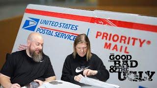 What's inside Unclaimed LOST MAIL Packages?