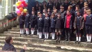 Les Petits Chanteurs a la Croix de Bois - Pierre-Louis DM conducting .... and conducting :)