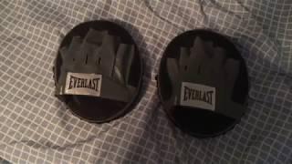 Boxing: Everlast Punch Mitt Review