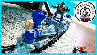 Toy Trains for Kids! LIONEL G SCALE FROSTY!