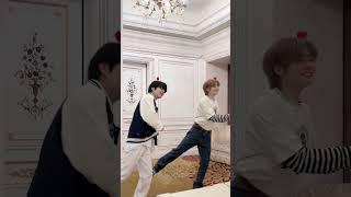 Seungmin and I.N doing Lang challenge #skz #straykids #seungmin #jeongin