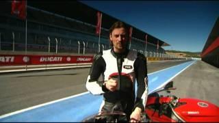 Ducati 1198 S Superbike-Legende Troy Bayliss testet die Duca