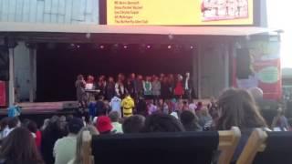 Glee Club sings Babooshka